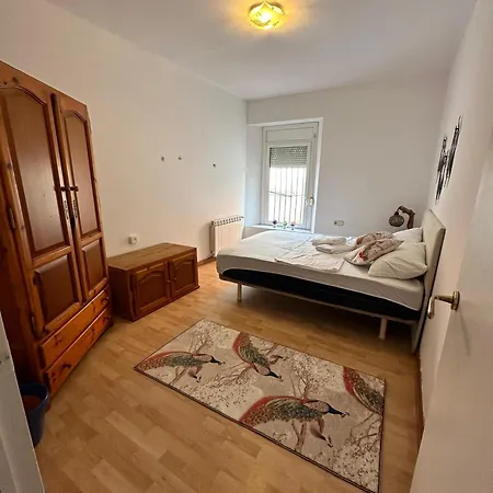 Relax 8 Apartment Vallromanes